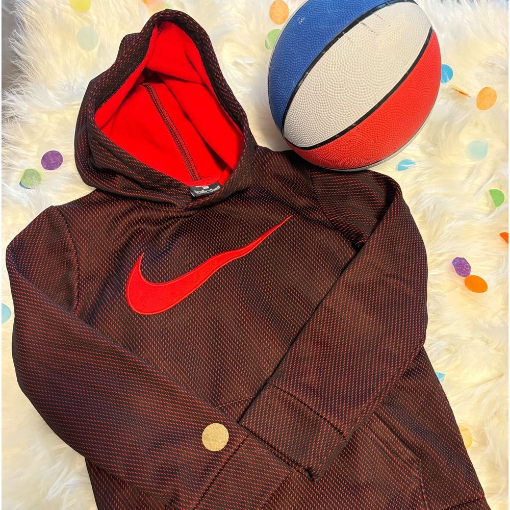 NWOT Nike sportswear boys swoosh hoodie 6M red/black. Activewear.